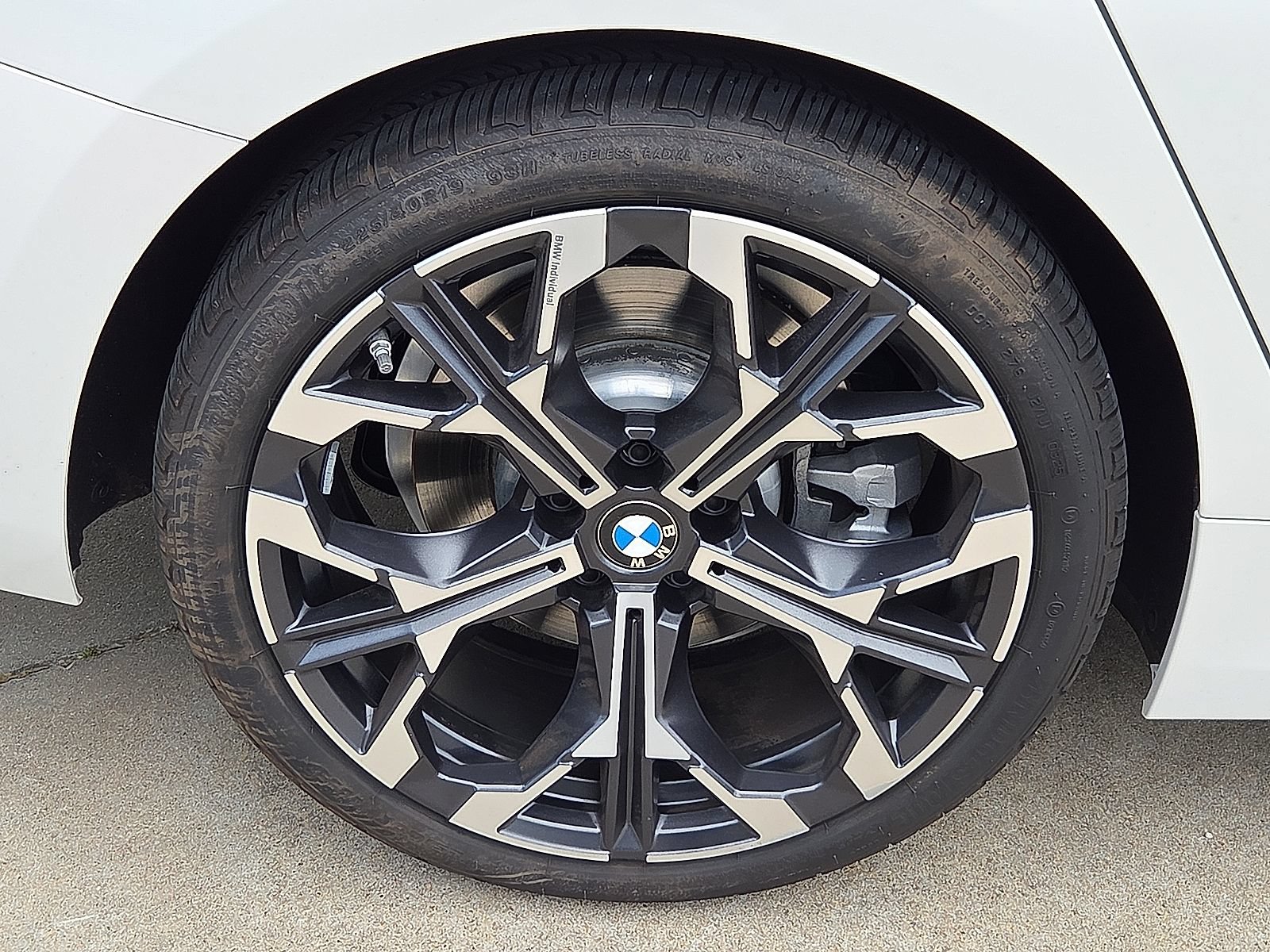 Used 2026 BMW 330i Sedan w/ Premium Package RWD image 7