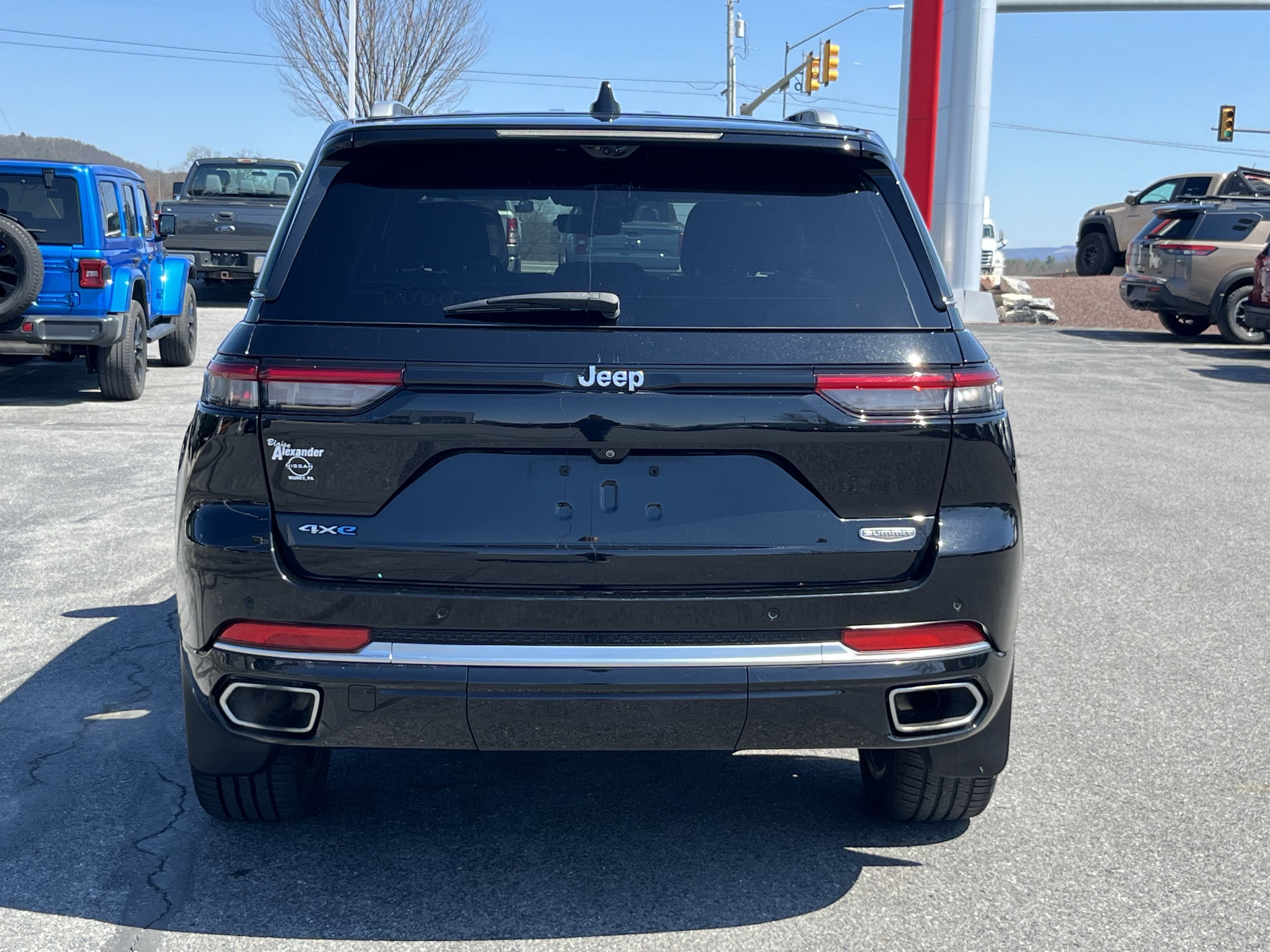 Used 2022 Jeep Grand Cherokee Summit video 4