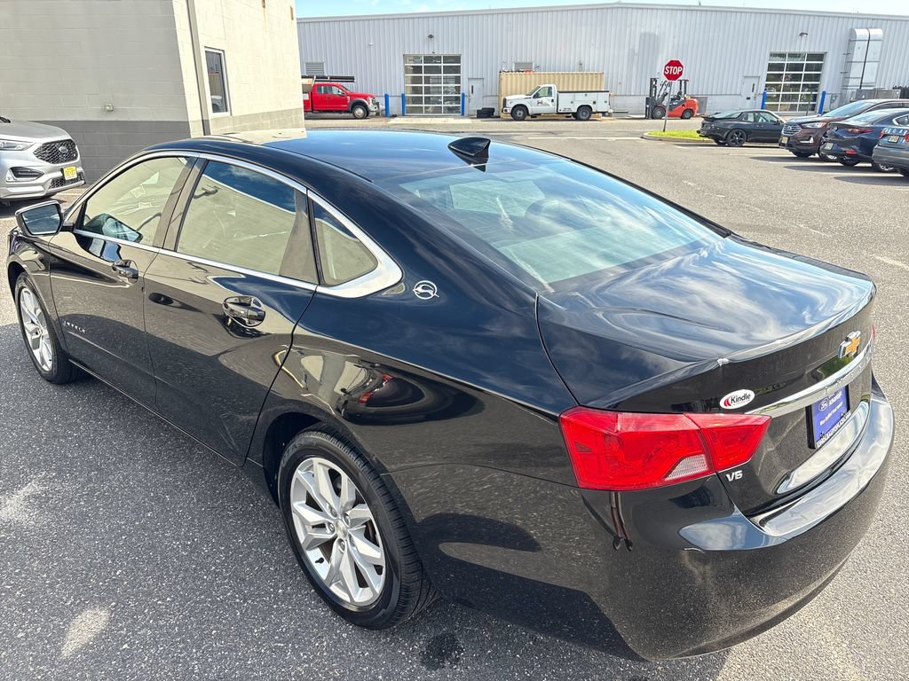Used 2018 Chevrolet Impala LT w/ LT Leather Package FWD image 23