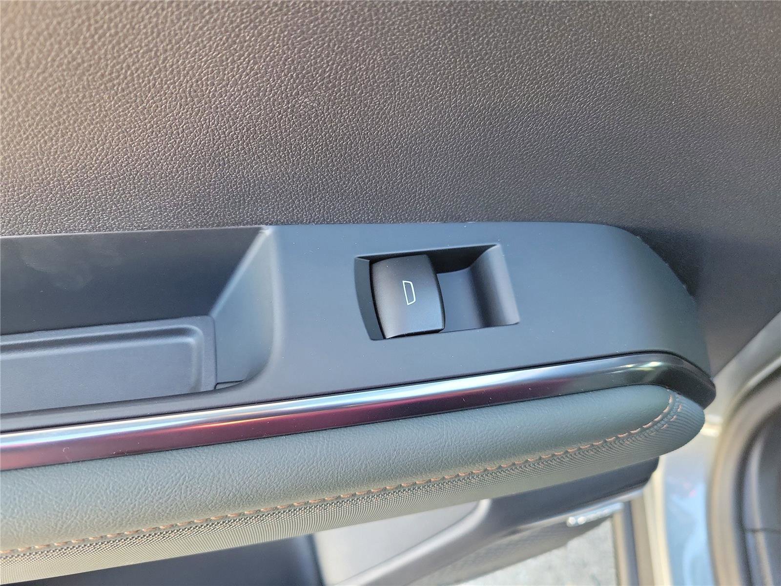 New 2026 GMC Acadia AT4 image 16