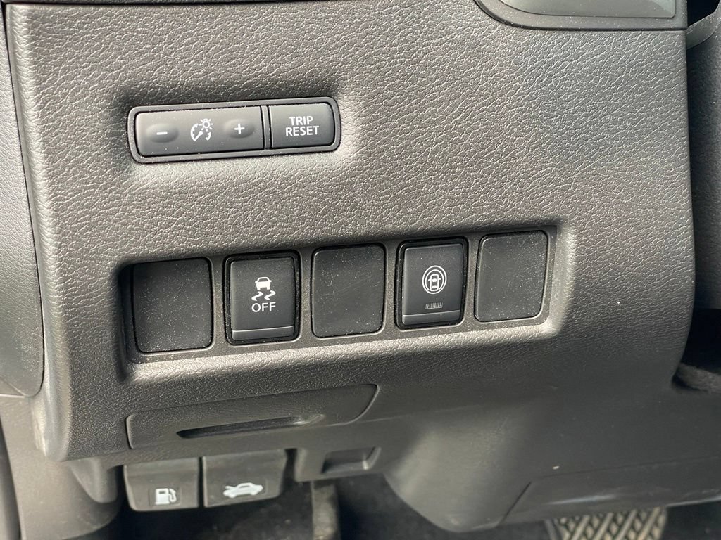 Certified 2024 Nissan Murano SV w/ SV Midnight Edition Package AWD/4WD image 18