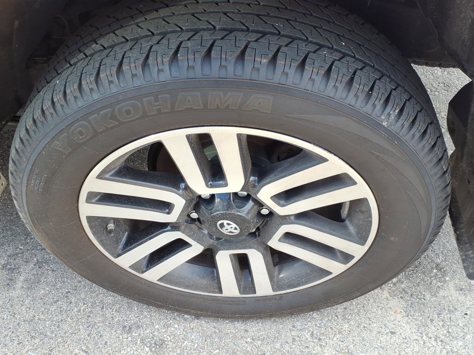 Used 2020 Toyota 4Runner Limited image 6