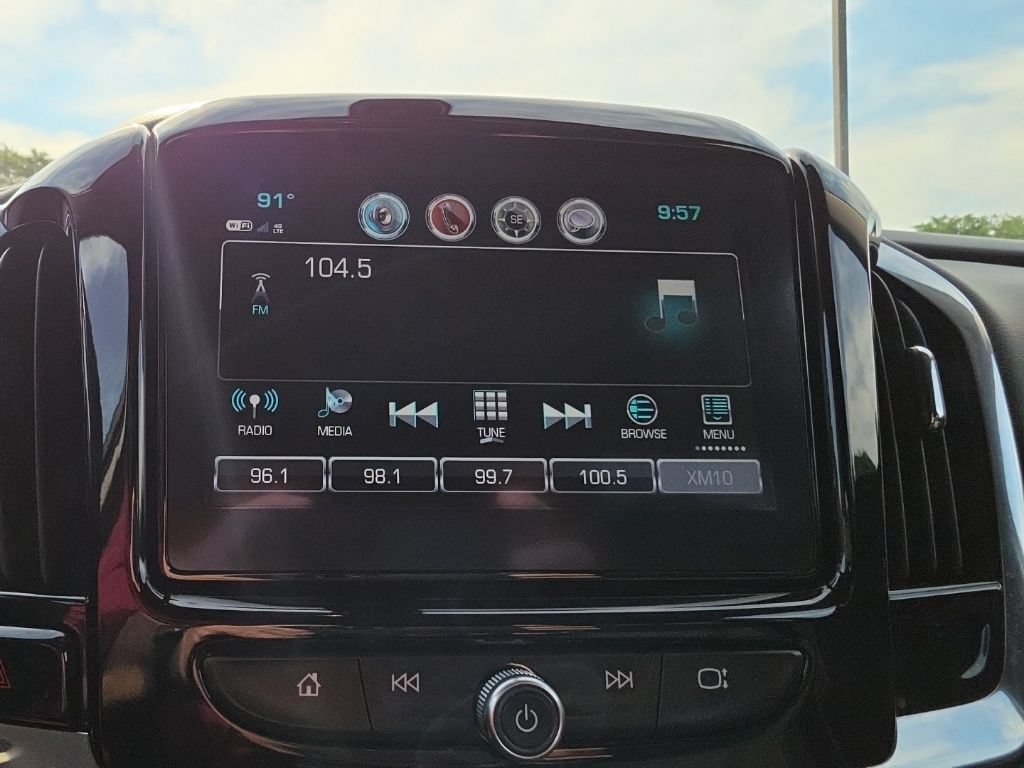 Used 2018 Chevrolet Traverse LT FWD image 14