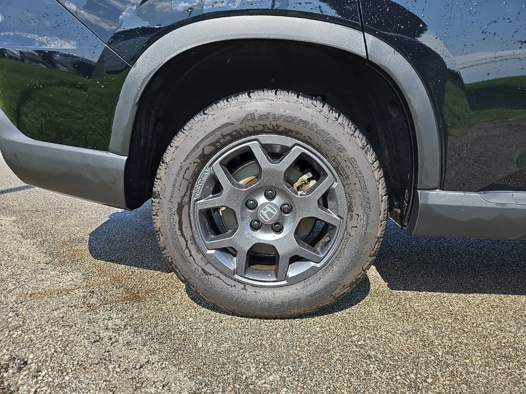 Used 2024 Honda Pilot TrailSport image 13