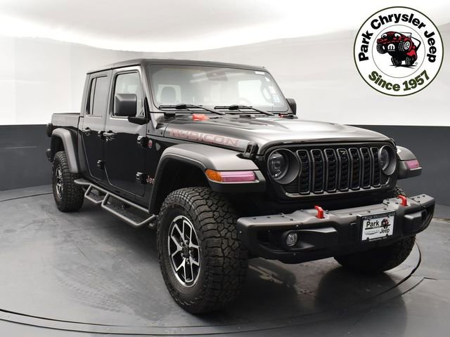 Used 2024 Jeep Gladiator Rubicon w/ Technology Group AWD/4WD image 4