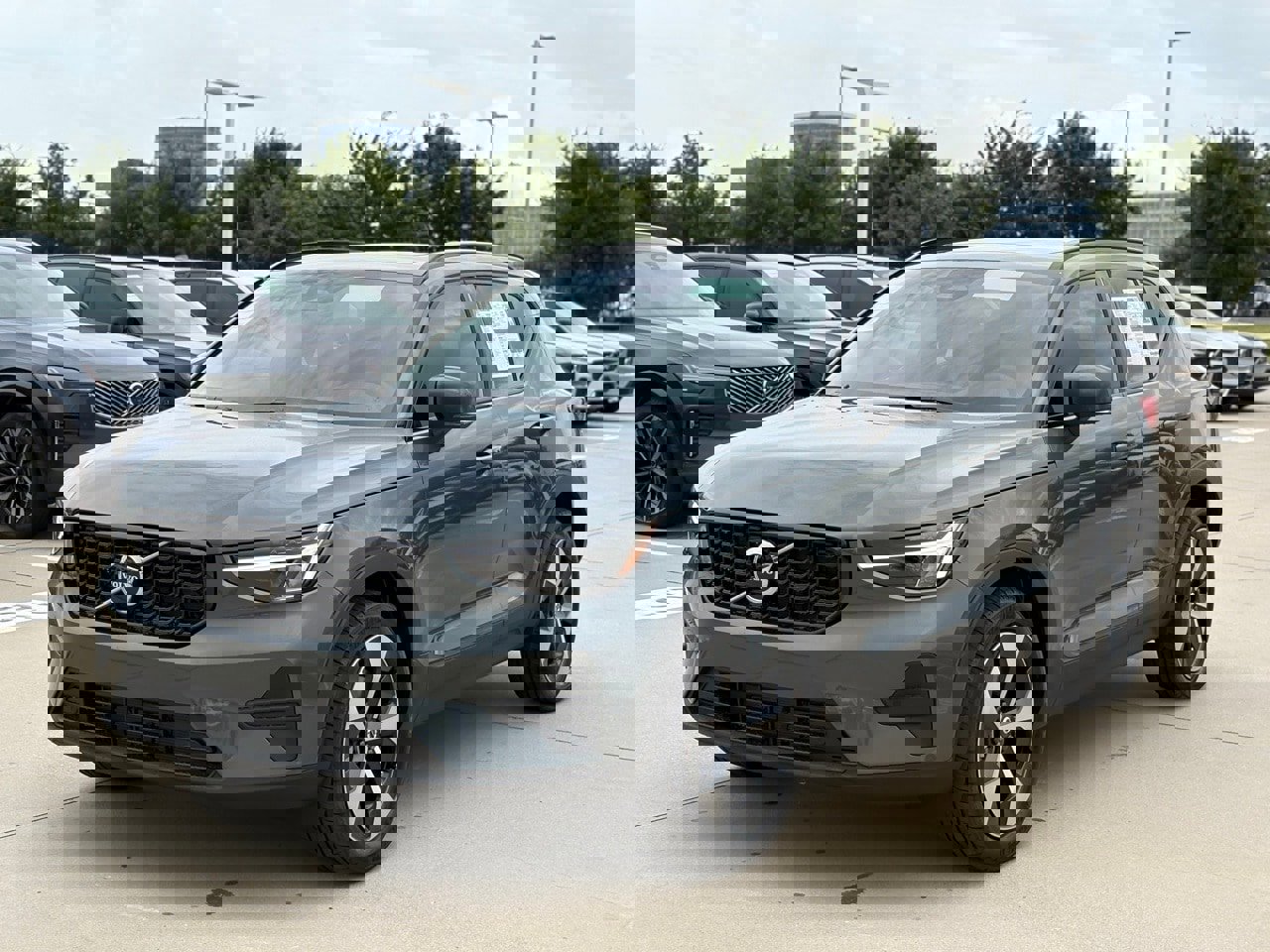 New 2026 Volvo XC40 B5 Core w/ Protection Package Premier image 3