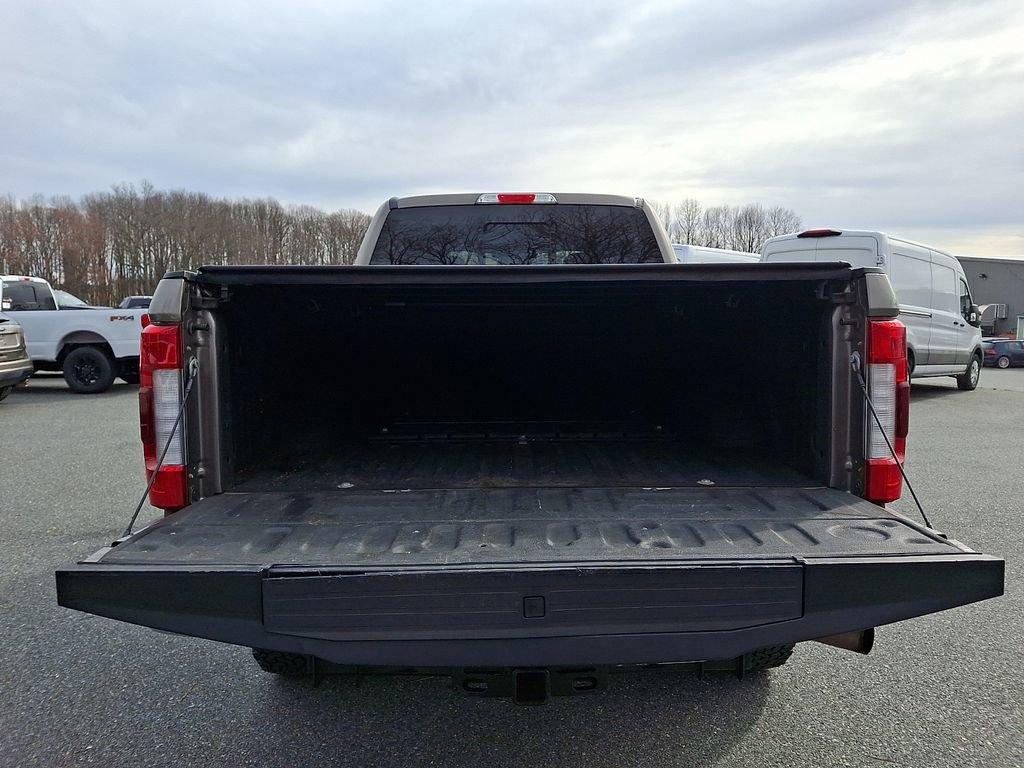 Used 2019 Ford F250 Lariat w/ Lariat Ultimate Package image 31