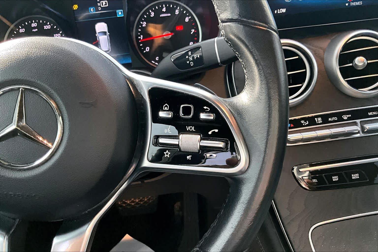 Used 2021 Mercedes-Benz GLC 300 image 25