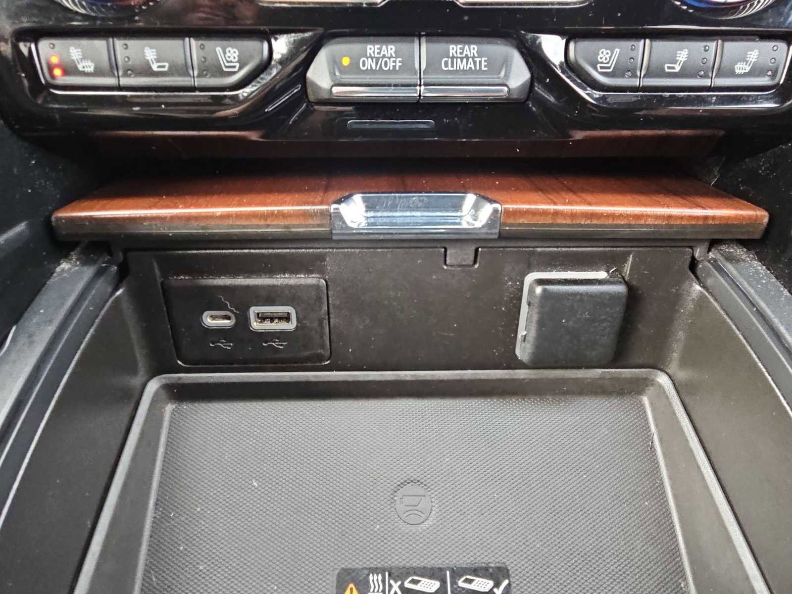 Used 2023 GMC Yukon Denali Ultimate image 33