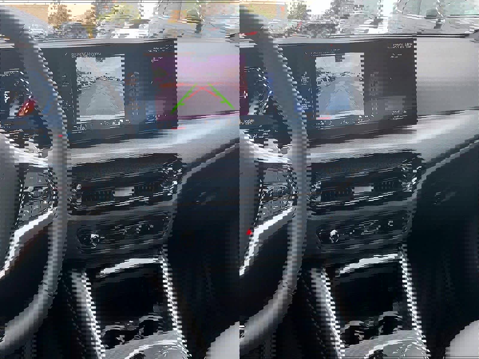 Used 2025 BMW 330i Sedan w/ Premium Package RWD image 8