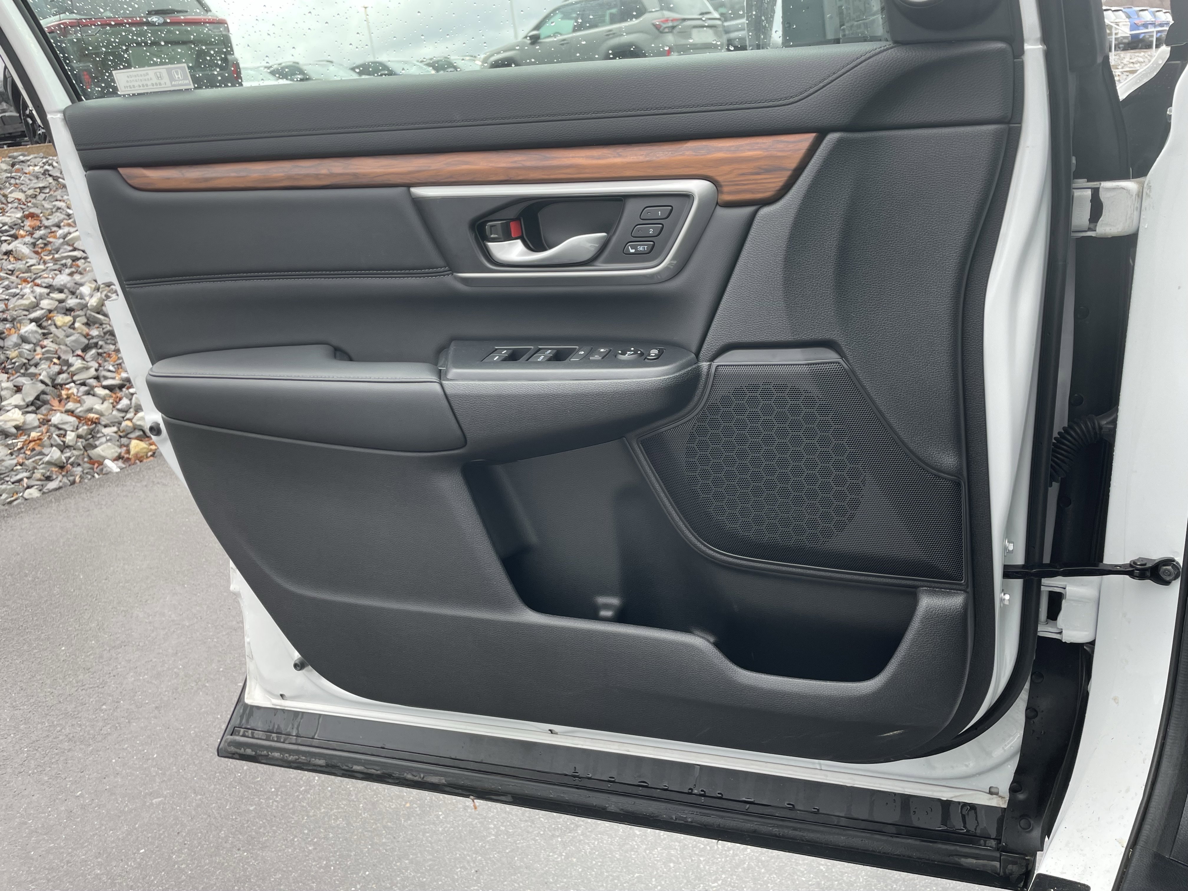 Used 2020 Honda CR-V Touring image 15