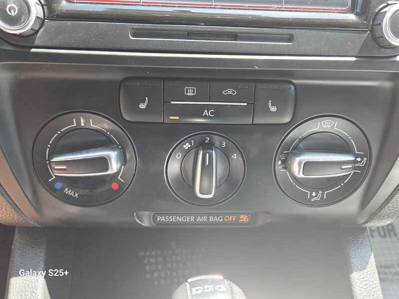 Used 2012 Volkswagen Jetta TDI FWD image 21