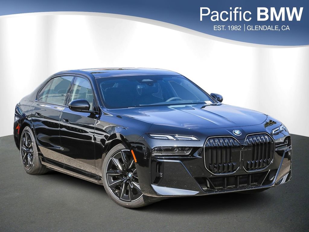 Used 2025 BMW 750e xDrive w/ Premium Package AWD/4WD image 1