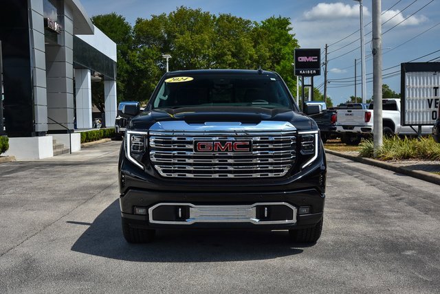 Used 2024 GMC Sierra 1500 Denali w/ Technology Package image 4