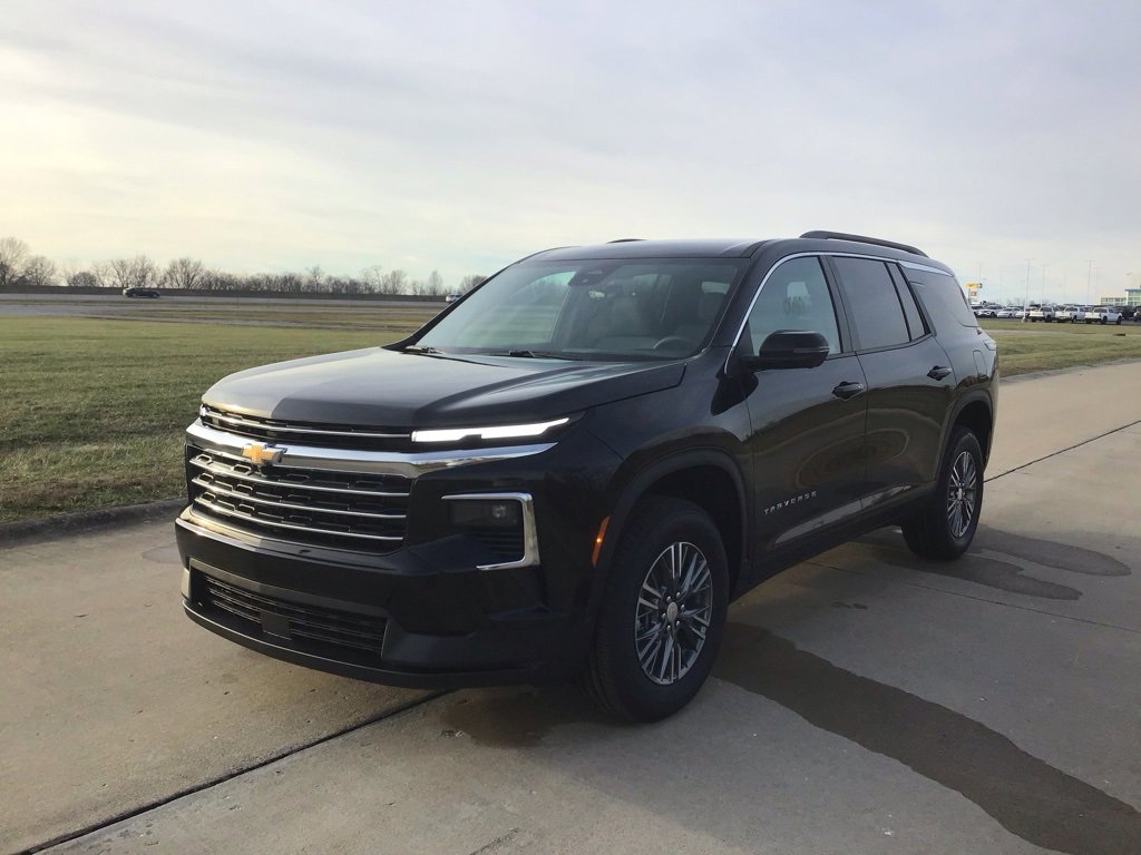 New 2026 Chevrolet Traverse LT w/ Driver Confidence Package image 10
