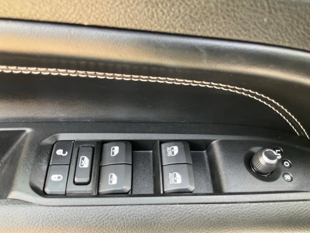 Used 2022 Jeep Compass High Altitude AWD/4WD image 28