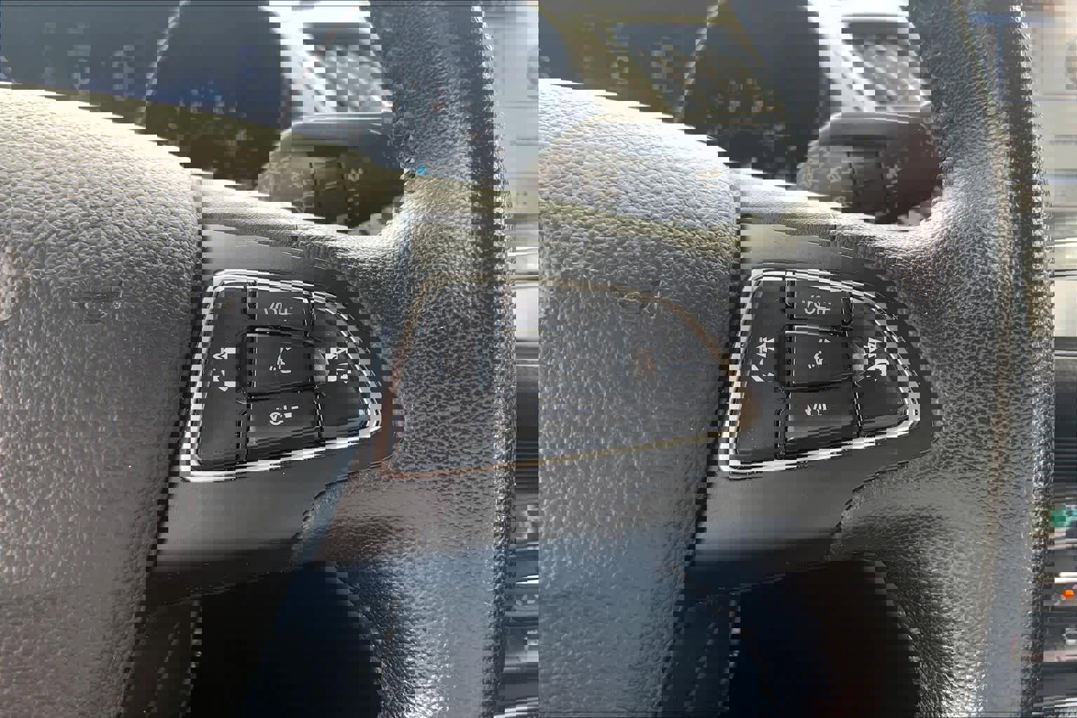 Used 2019 Ford Escape SEL image 25