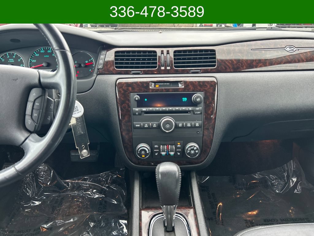 Used 2013 Chevrolet Impala LTZ FWD image 17