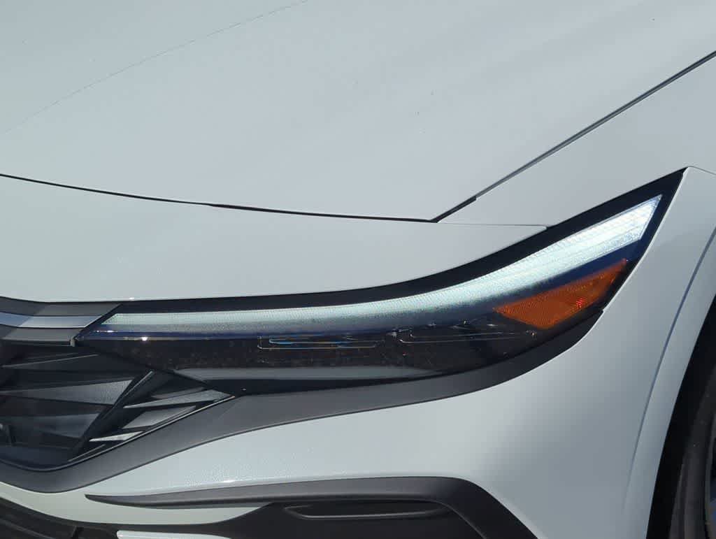New 2026 Hyundai Elantra SE image 10