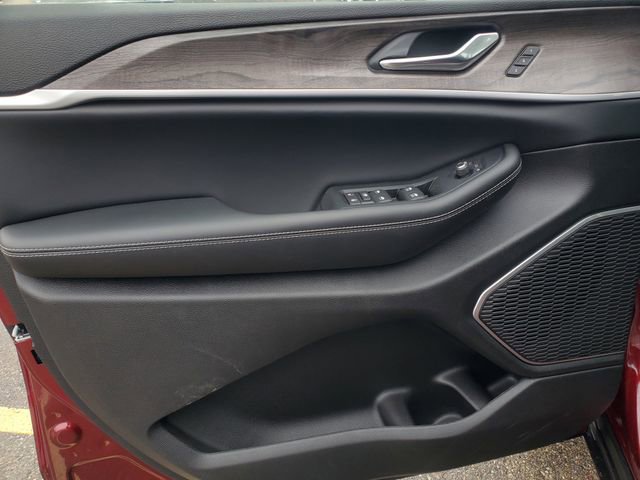 New 2026 Jeep Grand Cherokee L Limited image 11