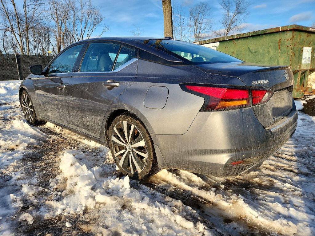 Used 2022 Nissan Altima 2.5 SR FWD image 4