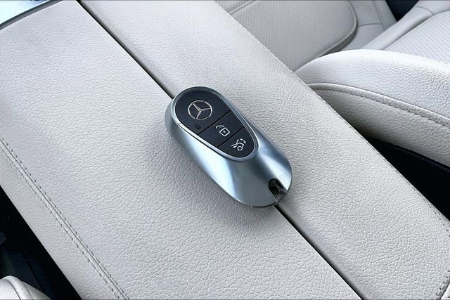 Certified 2026 Mercedes-Benz GLC 300 4MATIC image 38