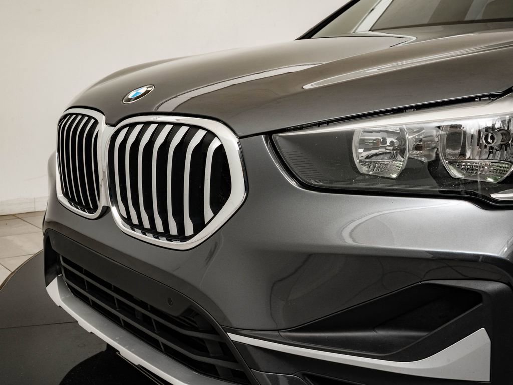 Used 2021 BMW X1 xDrive28i w/ Convenience Package AWD/4WD image 3