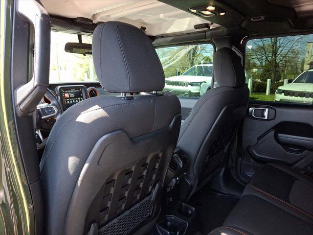Certified 2021 Jeep Gladiator Mojave w/ LED Lighting Group AWD/4WD image 21
