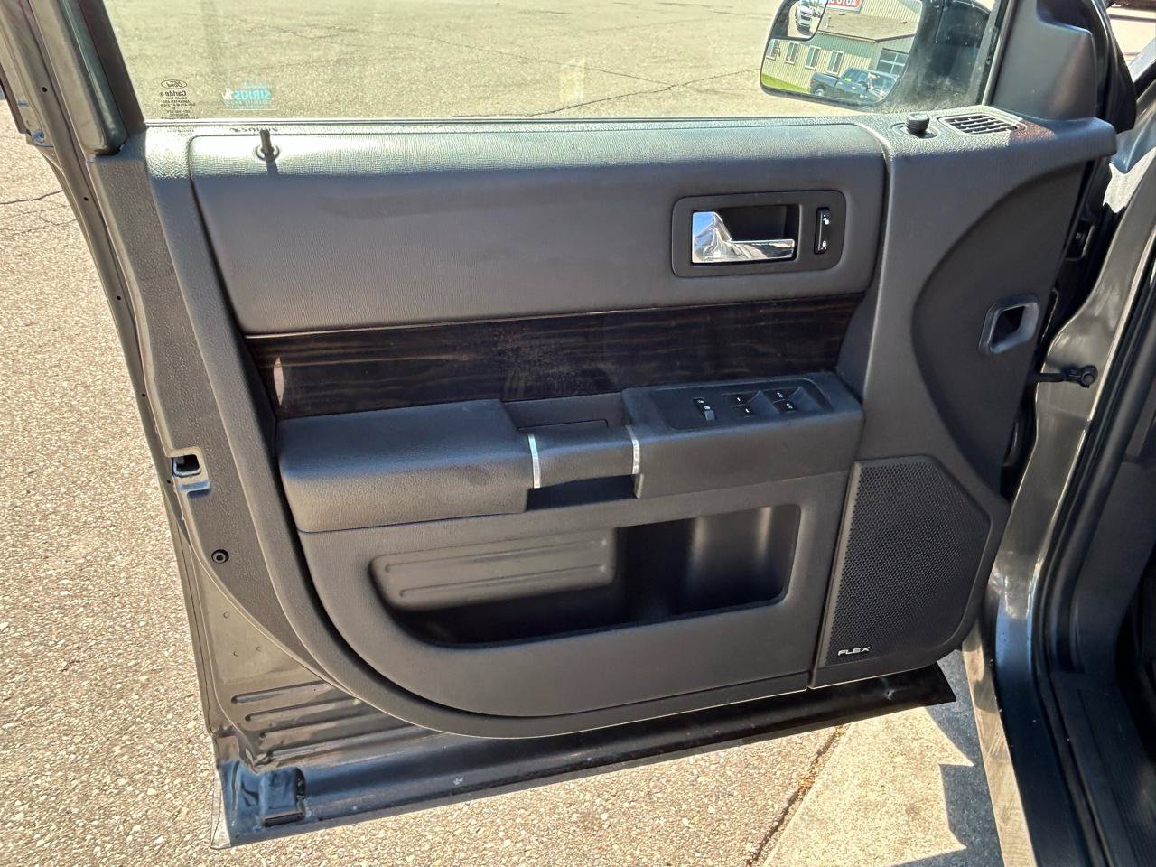 Used 2016 Ford Flex SEL w/ Equipment Group 201A FWD image 15