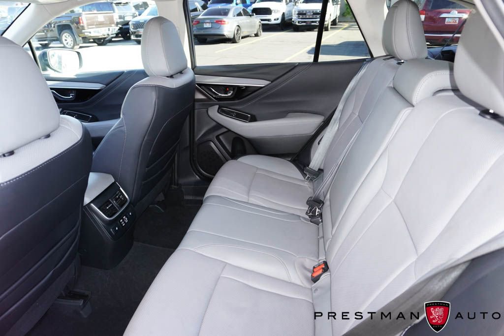 Used 2025 Subaru Outback Limited AWD/4WD image 43