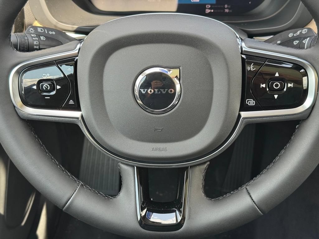 New 2026 Volvo XC60 T8 Ultra w/ Protection Package Premier AWD/4WD image 12