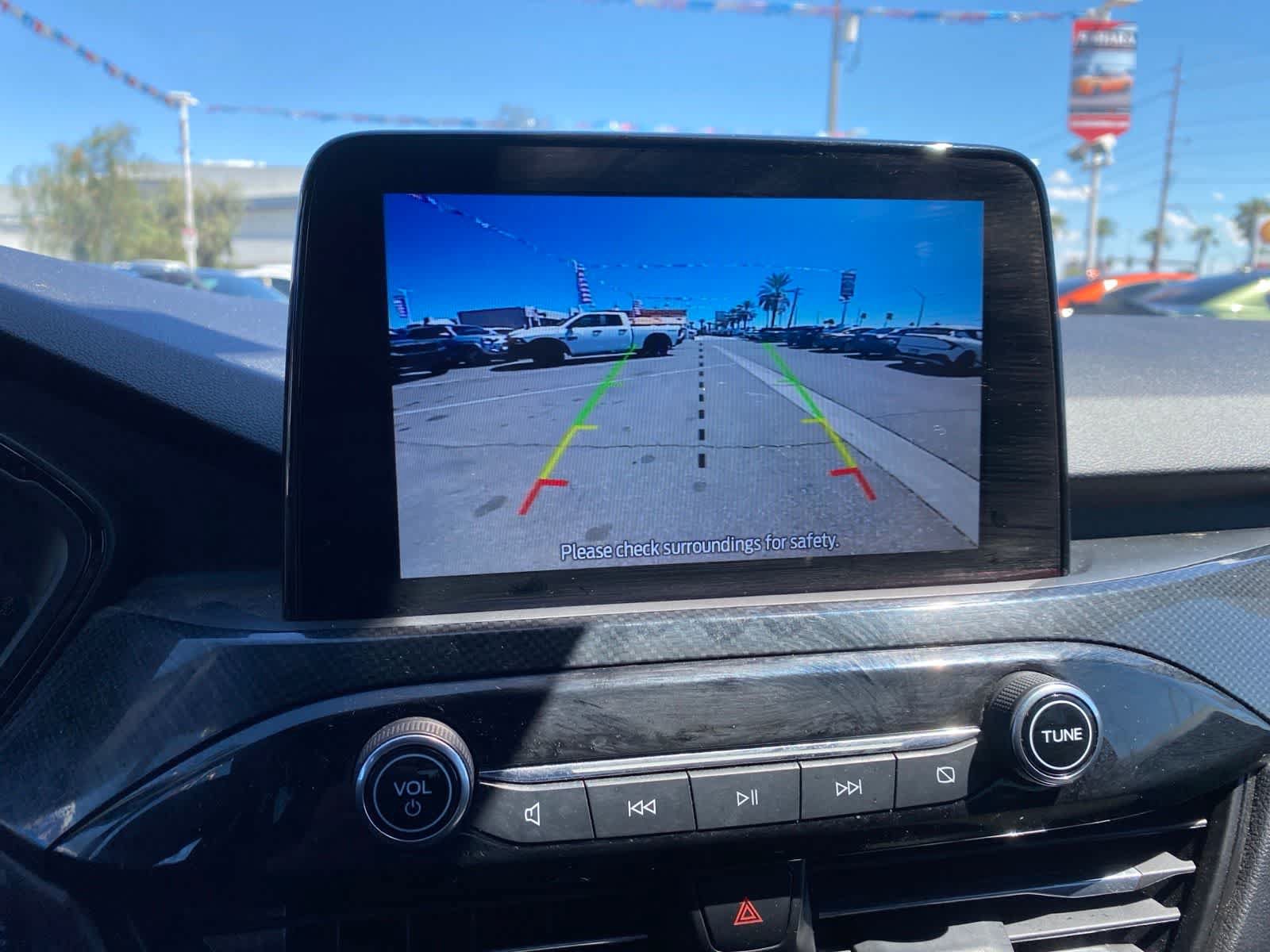 Used 2023 Ford Escape ST-Line w/ Cold Weather Package FWD image 15