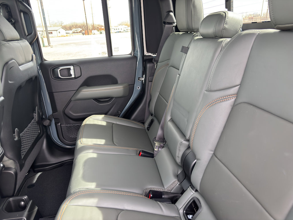 New 2026 Jeep Gladiator Mojave image 15