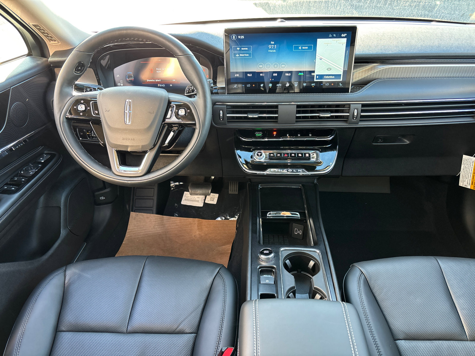 New 2026 Lincoln Corsair Reserve w/ Rear Removable Package Tray image 29