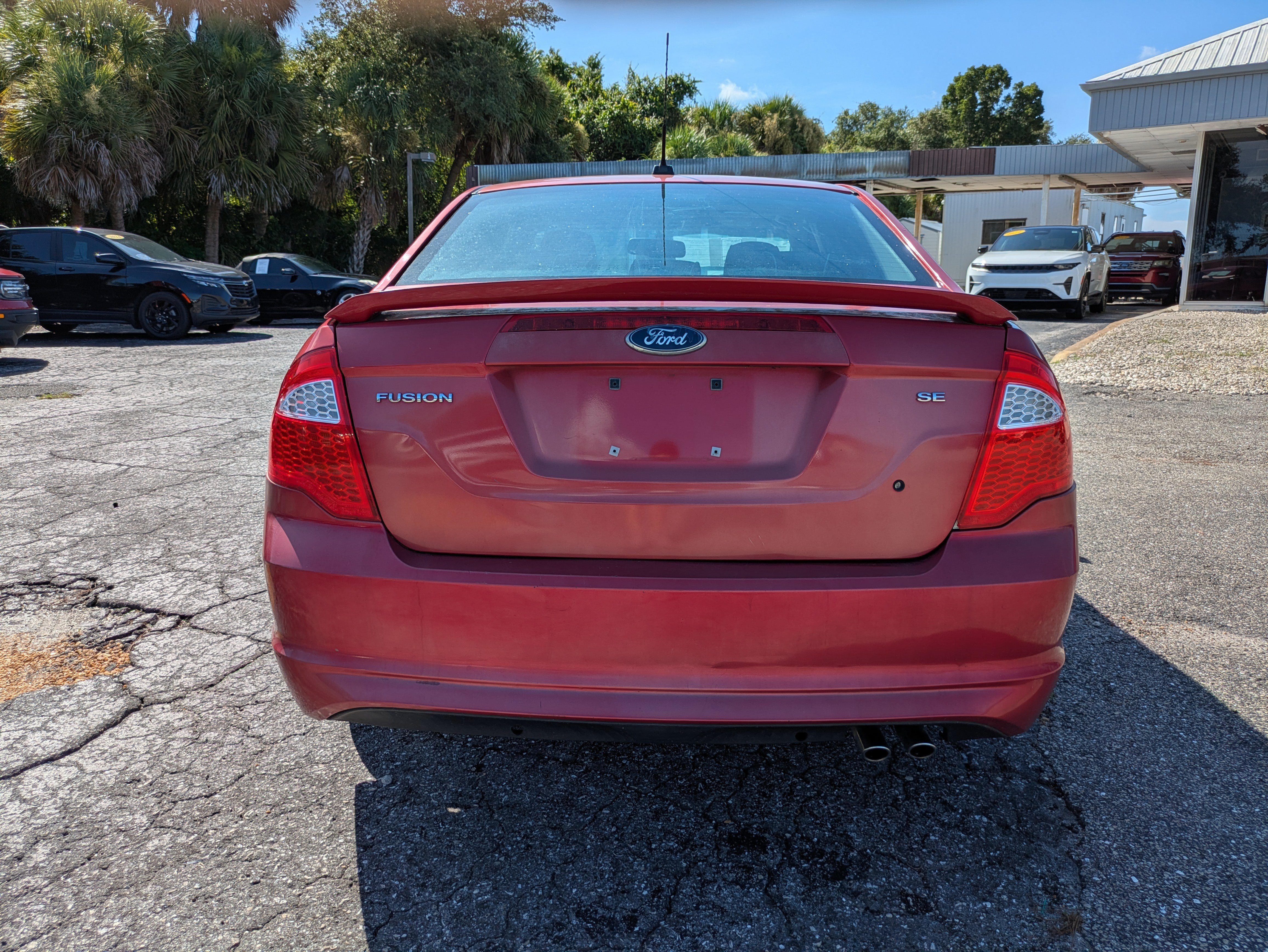 Used 2010 Ford Fusion SE FWD image 5