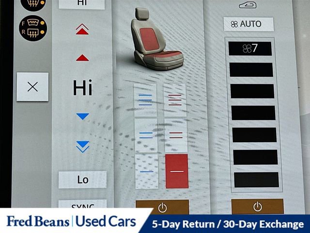 Used 2025 Land Rover Range Rover Velar S image 21