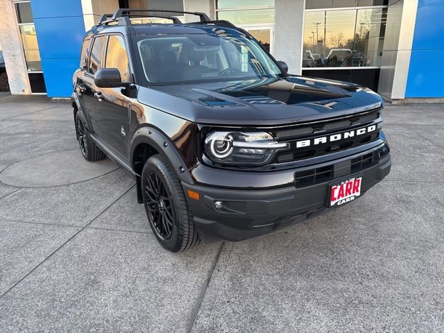 Used 2021 Ford Bronco Sport Outer Banks w/ Outer Banks Package (96D) image 2