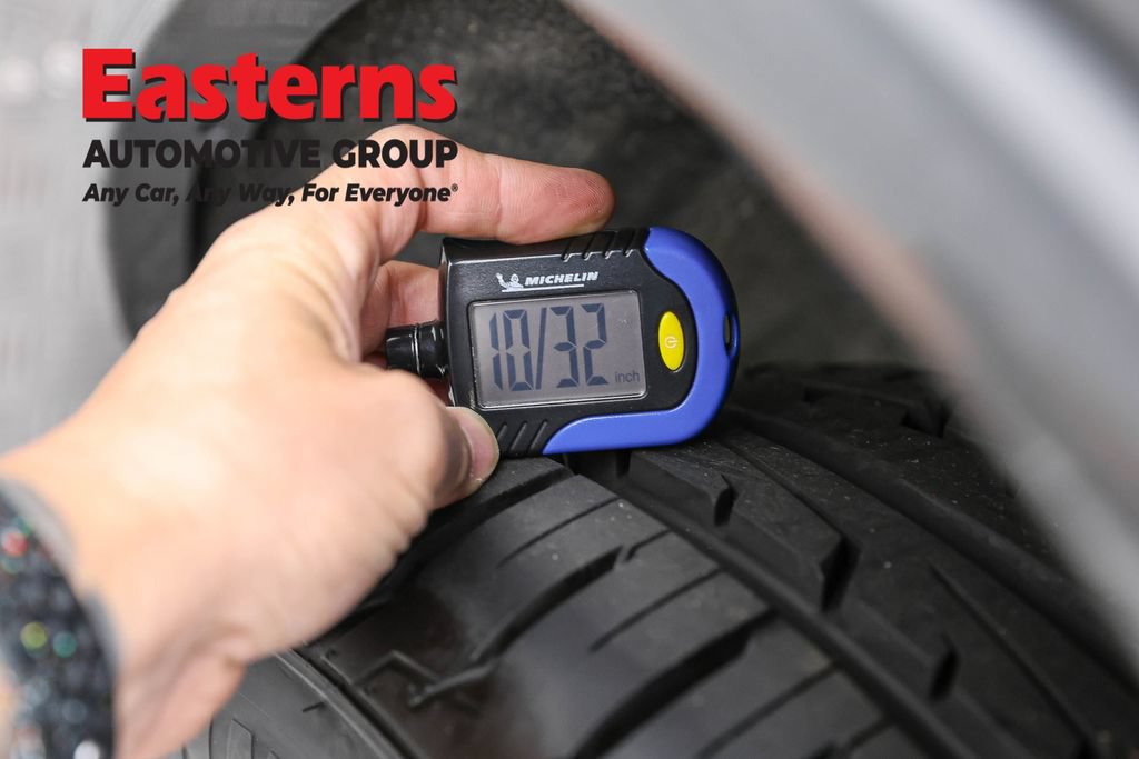 Used 2024 Dodge Durango GT RWD image 32