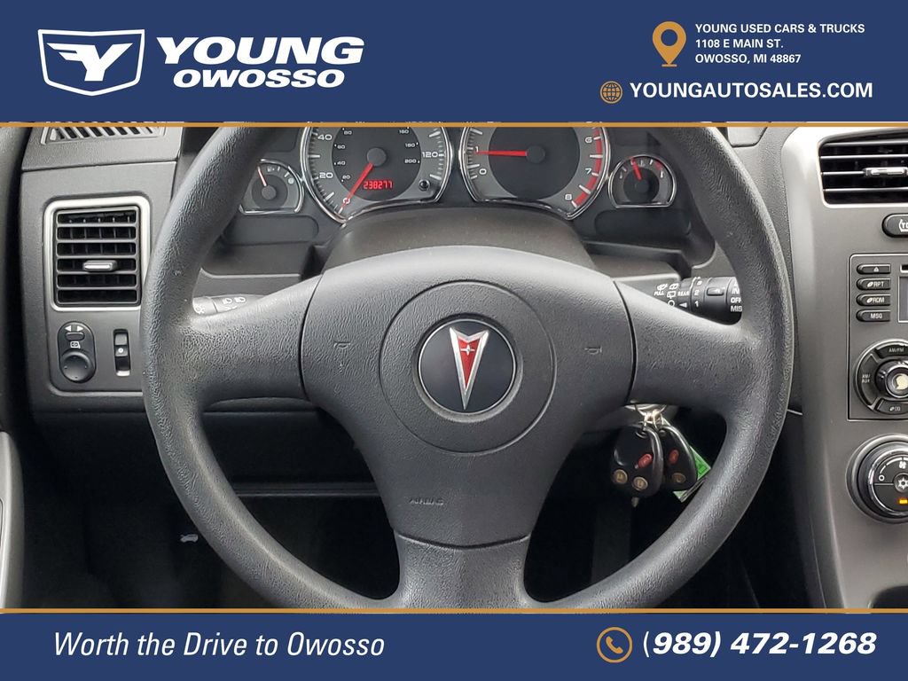 Used 2006 Pontiac Torrent 2WD image 16