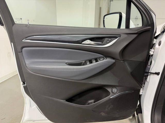 Certified 2024 Buick Enclave Essence image 11