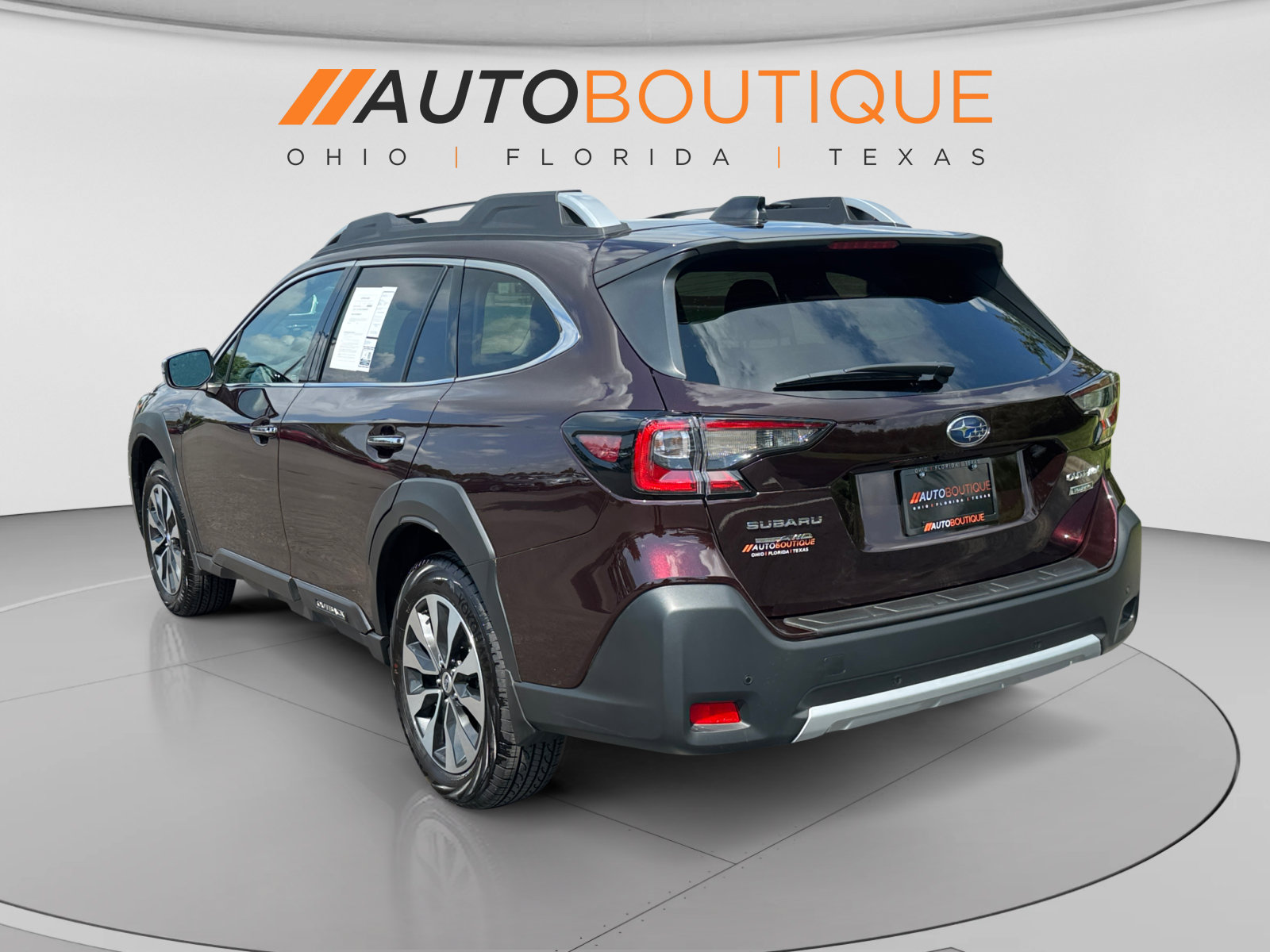 Used 2025 Subaru Outback Touring w/ Popular Package #2 AWD/4WD image 3