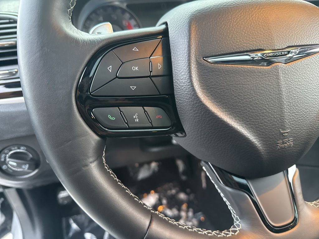 Used 2022 Chrysler 300 S w/ Safetytec Plus Group image 22