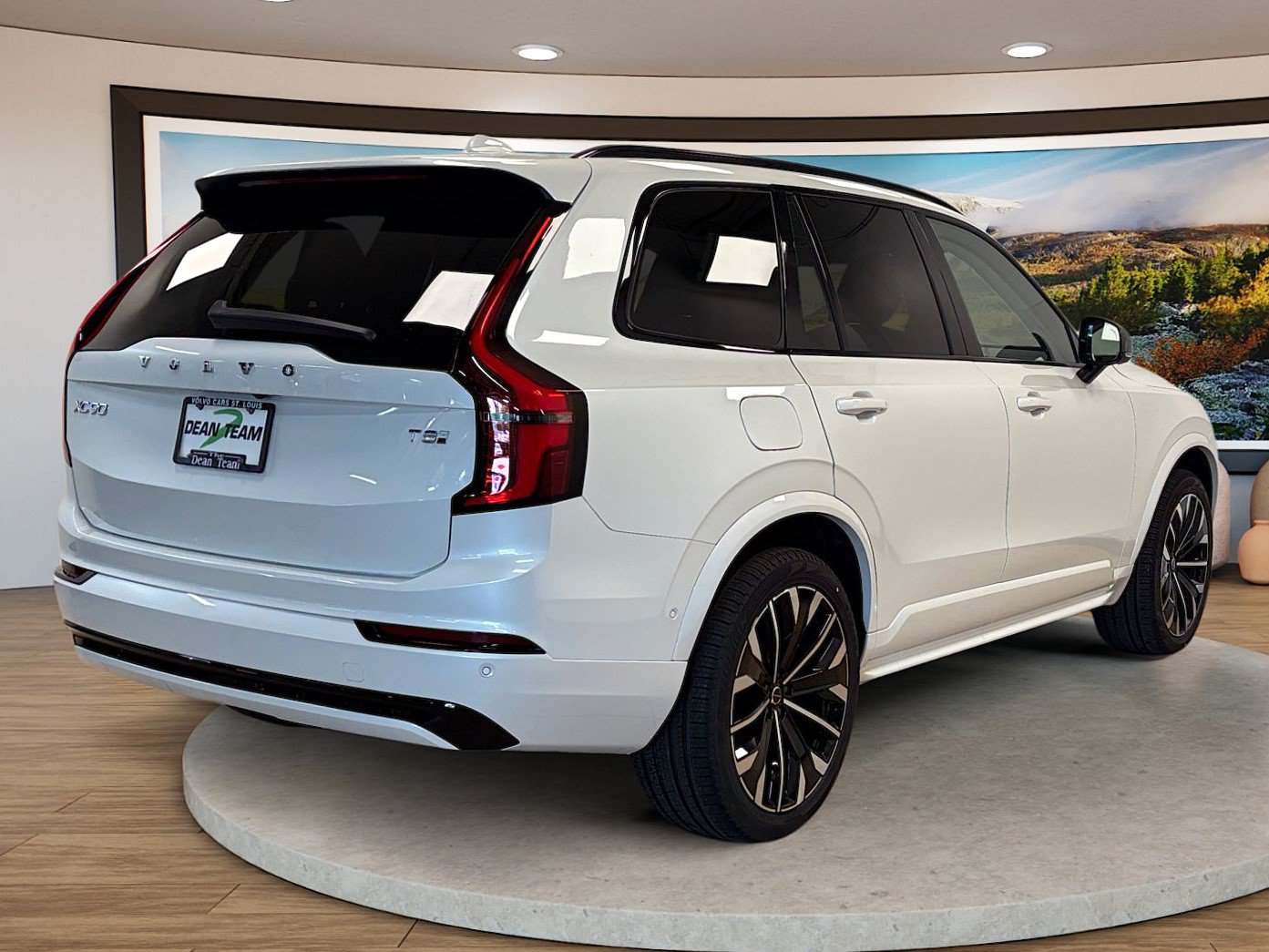 New 2026 Volvo XC90 B6 Core AWD/4WD image 6