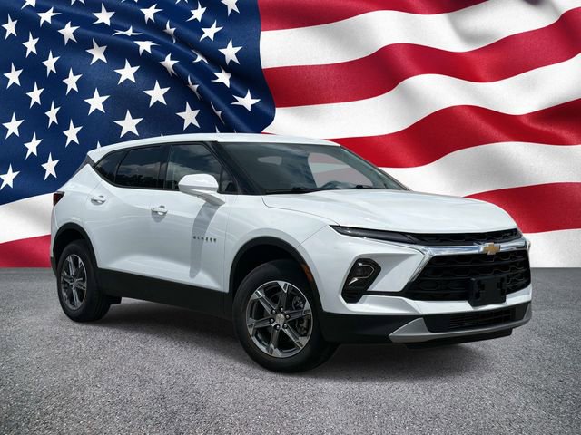 Used 2025 Chevrolet Blazer LT AWD/4WD image 3