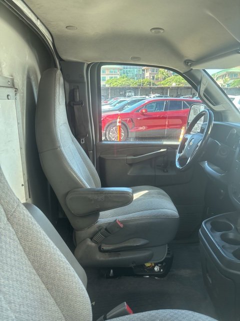 Used 2019 Chevrolet Express 3500 w/ Power Convenience Package image 4