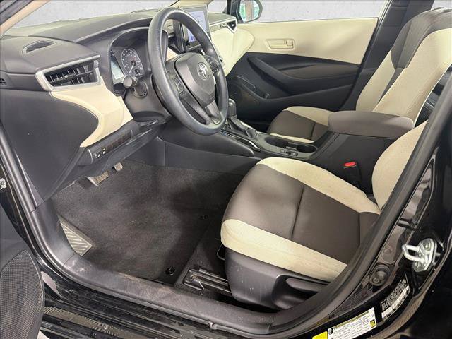Used 2023 Toyota Corolla LE FWD image 9
