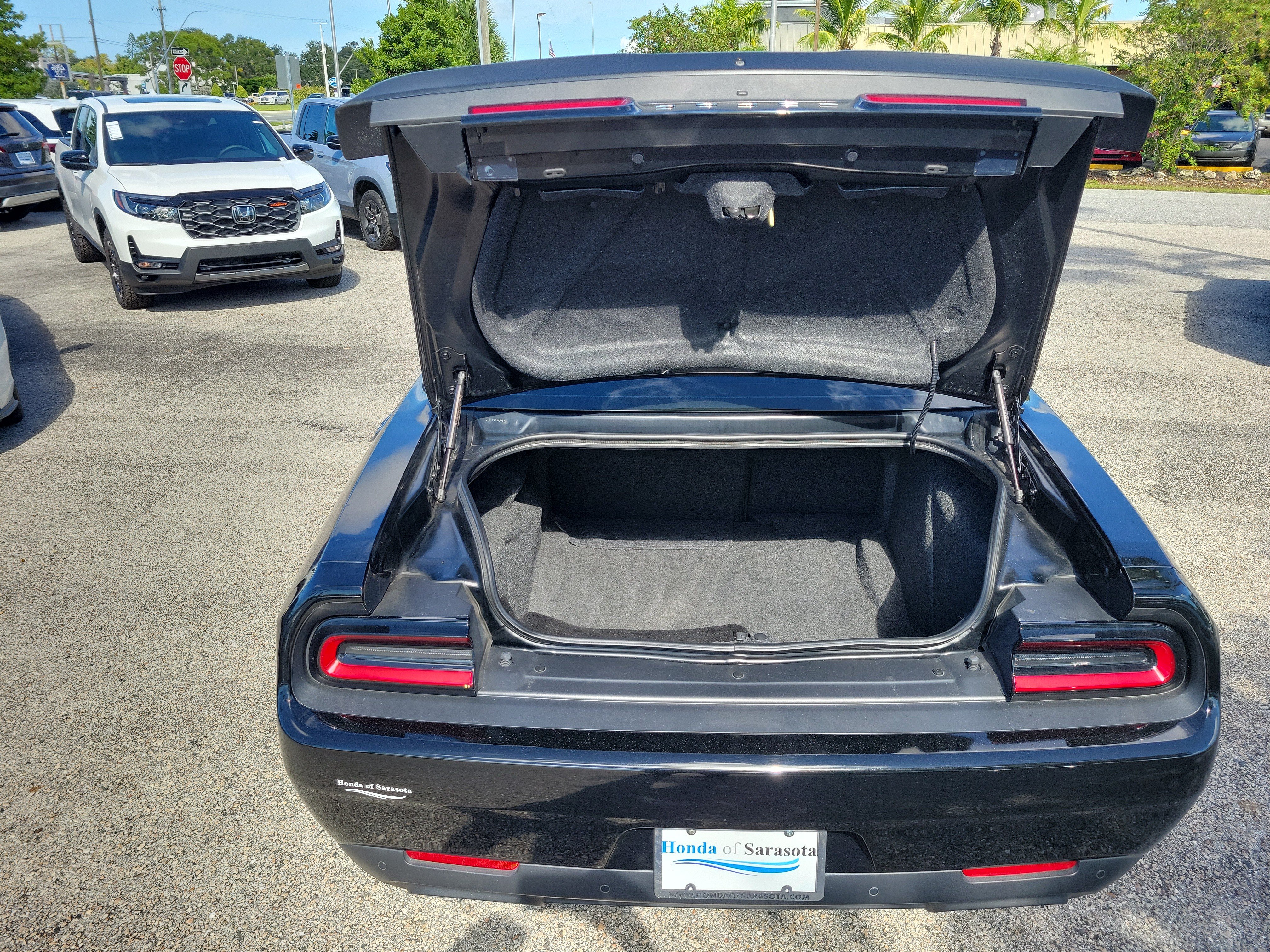 Used 2023 Dodge Challenger R/T RWD image 11