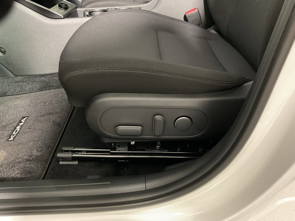 New 2025 Hyundai Kona SEL image 20