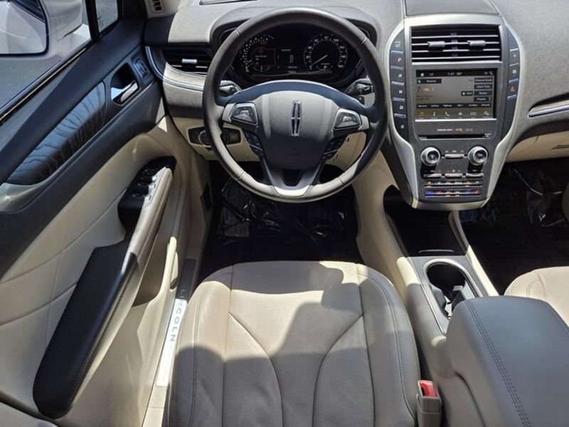 Used 2017 Lincoln MKC Reserve FWD image 14