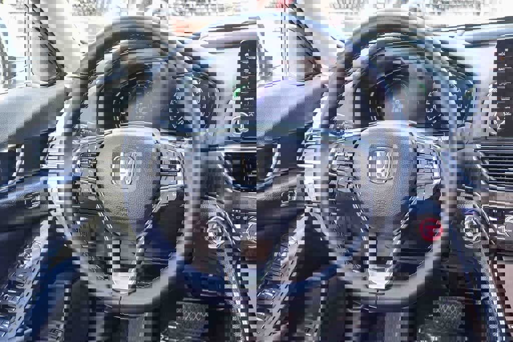 Used 2022 Honda Accord Touring image 14